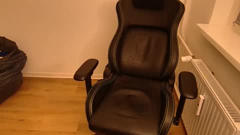 latexboy893 online show from 7, 3, 2026