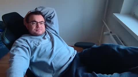 latexboy893 online show from 8, 3, 2026