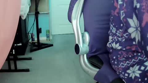 Snapshot of latexchris77 chatting on 30, 1, 2025 latexchris77 online show from 30, 1, 2025