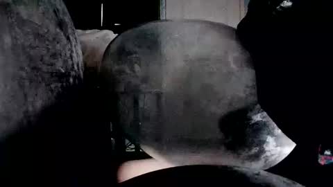 Snapshot of latexchris77 chatting on 9, 2, 2026 latexchris77 online show from 9, 2, 2026