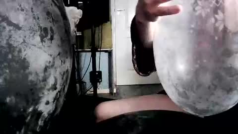 Snapshot of latexchris77 chatting on 10, 2, 2026 latexchris77 online show from 10, 2, 2026