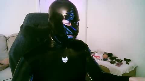latexminheadroom online show from 15, 5, 2026