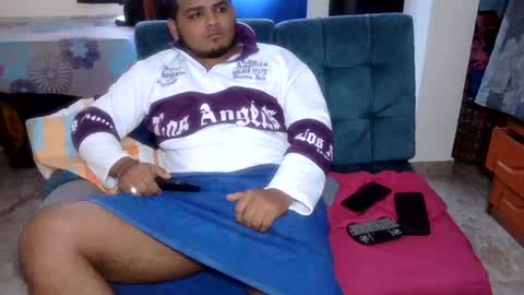 Snapshot of latin_curiousxxx chatting on 18, 6, 2026 latin_curiousxxx online show from 18, 6, 2026