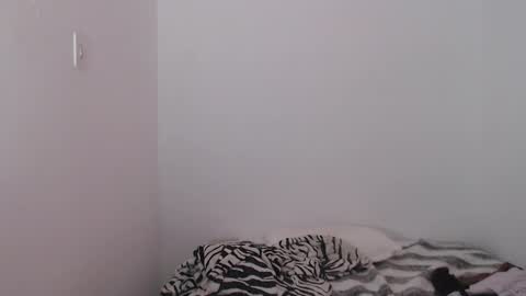 Snapshot of latin_meg chatting on 7, 3, 2026 M E G A N online show from 7, 3, 2026