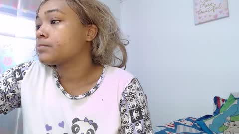 Snapshot of latin_rihanna_j chatting on 12, 1, 2026 karen online show from 12, 1, 2026