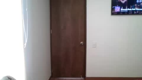 Snapshot of latina_hot84 chatting on 16, 9, 2025 Mercedes online show from 16, 9, 2025