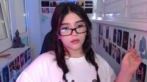 miiiiiiaaaa online show from 12, 2, 2025