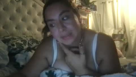 latinalinda02 online show from 14, 10, 2025