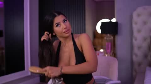 Latina online show from 11, 7, 2026