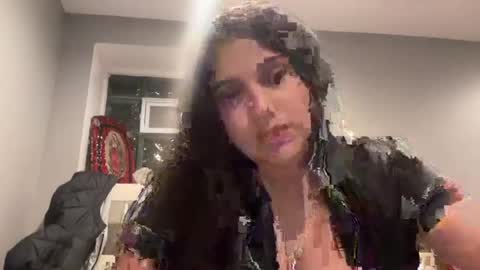 latinamamii1121 online show from 3, 5, 2026