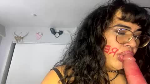 latinatgirldoll online show from 17, 1, 2025