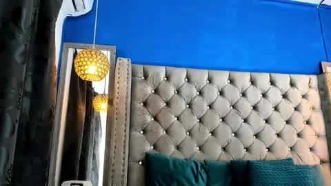 Snapshot of latinhotboys1 chatting on 11, 11, 2025 Zeus online show from 11, 11, 2025