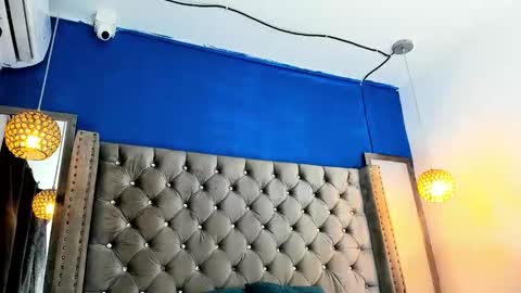 Snapshot of latinhotboys1 chatting on 14, 11, 2025 Zeus online show from 14, 11, 2025