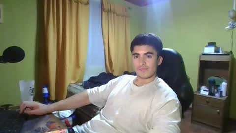 Snapshot of latinn_babe chatting on 5, 2, 2025 latinn_babe online show from 5, 2, 2025