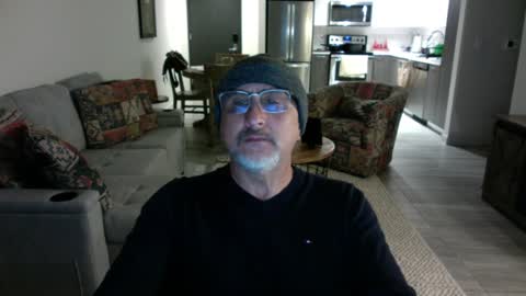 Snapshot of latinnous chatting on 9, 2, 2025 QS - INDEPENDENT MODEL online show from 9, 2, 2025