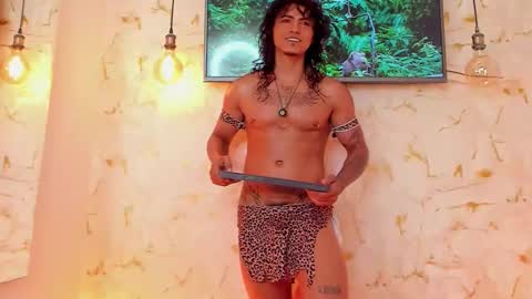 latino_boysmiles online show from 1, 11, 2025