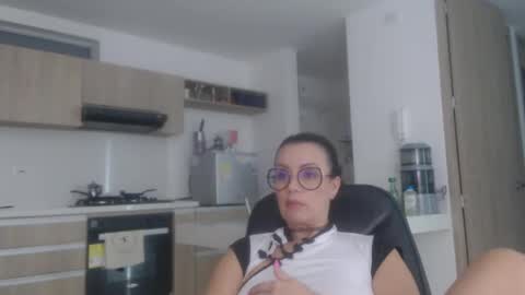 latinpaprika online show from 19, 2, 2025