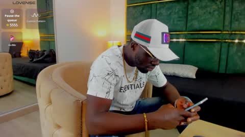 LEANDRO online show from 3, 2, 2025