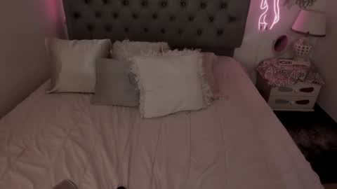 Laura online show from 19, 1, 2025