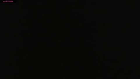 Snapshot of lau_sexyhot_1 chatting on 21, 11, 2025 sexy hot online show from 21, 11, 2025