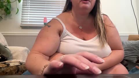 LauLauMa online show from 22, 1, 2025