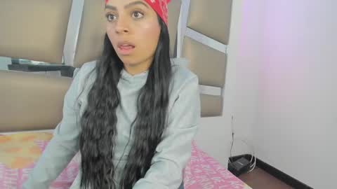 laura__js_ online show from 21, 2, 2025