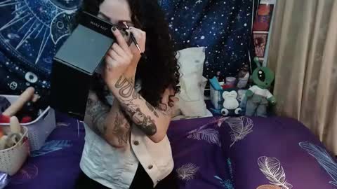  Wen  online show from 22, 1, 2025