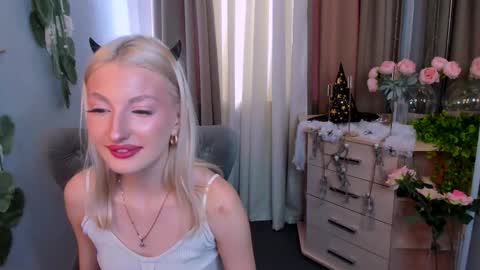 Laura online show from 23, 10, 2025