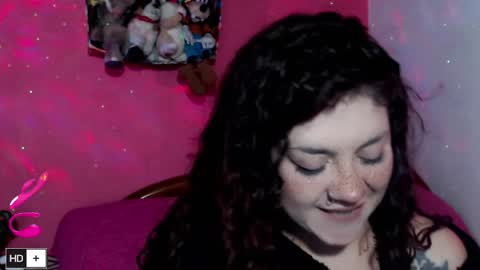 weedcam Curly Laura OF    online show from 17, 4, 2026