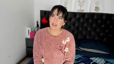 laura hotties online show from 25, 2, 2026