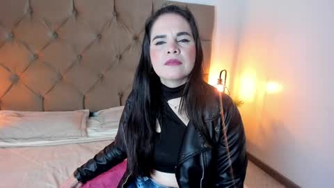 laura hotties online show from 30, 3, 2026