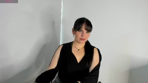 laura hotties online show from 1, 7, 2026