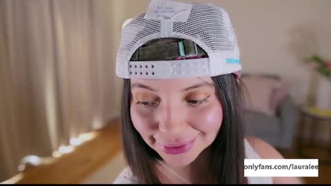 Laura Lee. online show from 13, 2, 2025