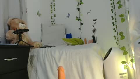 laura lovingxxx online show from 3, 2, 2025