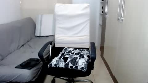 Laura online show from 16, 2, 2025