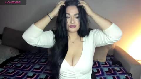 Laura online show from 13, 10, 2025