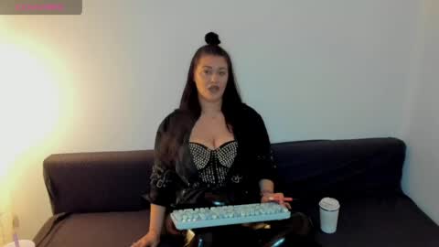 Laura online show from 24, 3, 2026