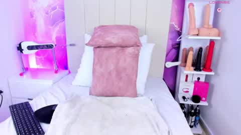 Laura Smith online show from 19, 2, 2025