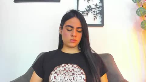 LAURA SOE online show from 17, 2, 2025