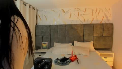 laura_velle online show from 19, 3, 2026