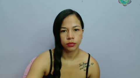 Snapshot of lauracb_ chatting on 1, 2, 2025 lauracb          online show from 1, 2, 2025