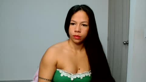 lauracb          online show from 6, 8, 2026