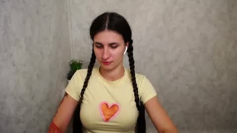 Laura online show from 24, 6, 2026