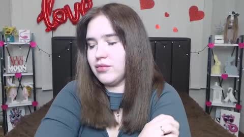 LauraHlot online show from 23, 2, 2025