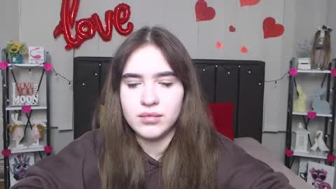 LauraHlot online show from 24, 2, 2025