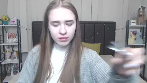 LauraHlot online show from 14, 10, 2025