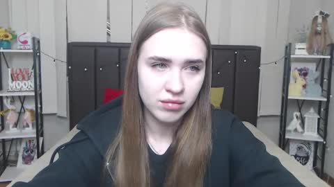 LauraHlot online show from 18, 10, 2025