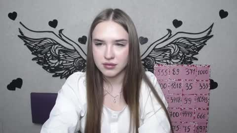 LauraHlot online show from 16, 4, 2026