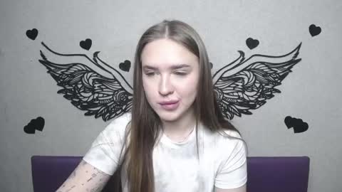LauraHlot online show from 24, 4, 2026