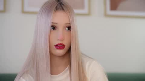 Laura online show from 30, 9, 2025